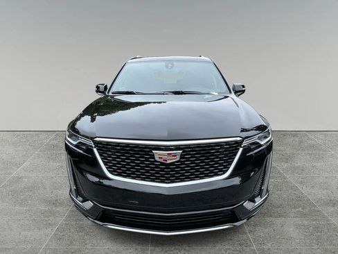 New 2025 Cadillac XT6 Luxury image 8