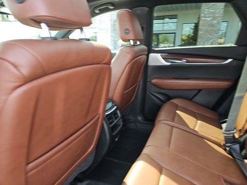 Used 2021 Cadillac XT5 Sportv image 8