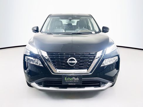 Used 2023 Nissan Rogue SV FWD image 2