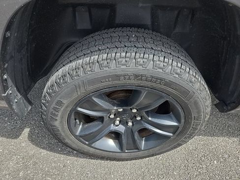 Used 2022 RAM 1500 Big Horn AWD/4WD image 10