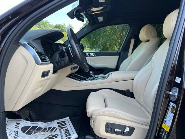 Used 2019 BMW X5 xDrive40i w/ Convenience Package AWD/4WD image 12