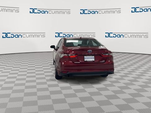 Used 2021 Toyota Camry LE FWD image 7