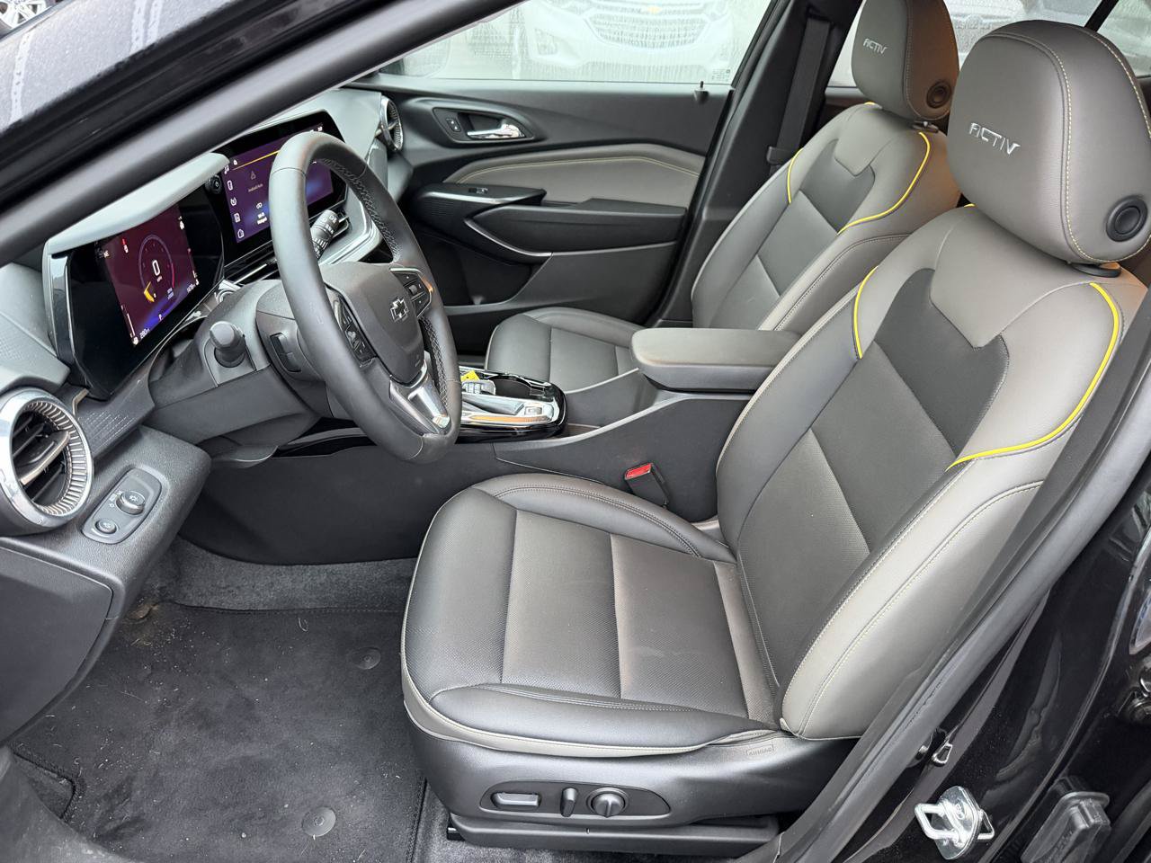 Used 2026 Chevrolet Trax ACTIV w/ Driver Confidence Package FWD image 11
