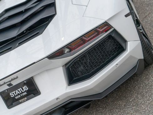 Used 2017 Lamborghini Aventador LP 700-4 AWD/4WD image 40