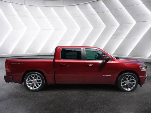 Used 2023 RAM 1500 Laramie AWD/4WD image 2