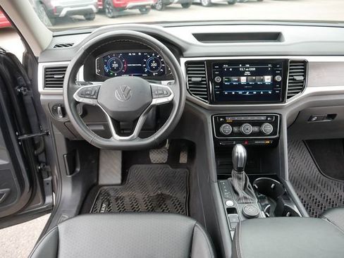 Certified 2023 Volkswagen Atlas SE image 22