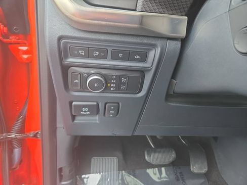Used 2022 Ford F150 Raptor w/ Equipment Group 801A High AWD/4WD image 19