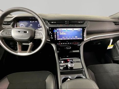 New 2026 Jeep Grand Cherokee L 4WD image 6