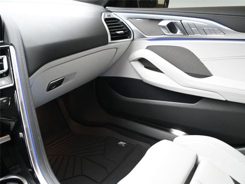 Used 2025 BMW M8 Competition image 7