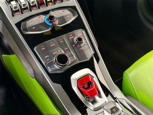 Used 2018 Lamborghini Huracan LP 580-2 image 21