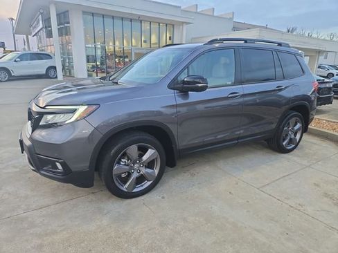 Used 2021 Honda Passport Touring image 1