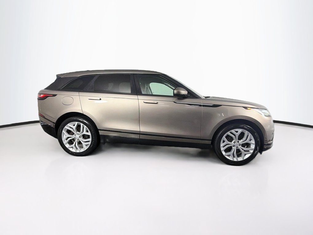Used 2018 Land Rover Range Rover Velar R-Dynamic SE AWD/4WD image 11