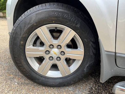 Used 2011 Chevrolet Traverse LT w/ LPO, 'HIT The Road' Package FWD image 49