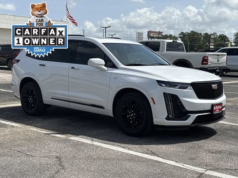 Used 2024 Cadillac XT6 Luxury FWD image 3