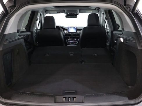 Used 2022 Lincoln Corsair AWD w/ Premium Package image 37