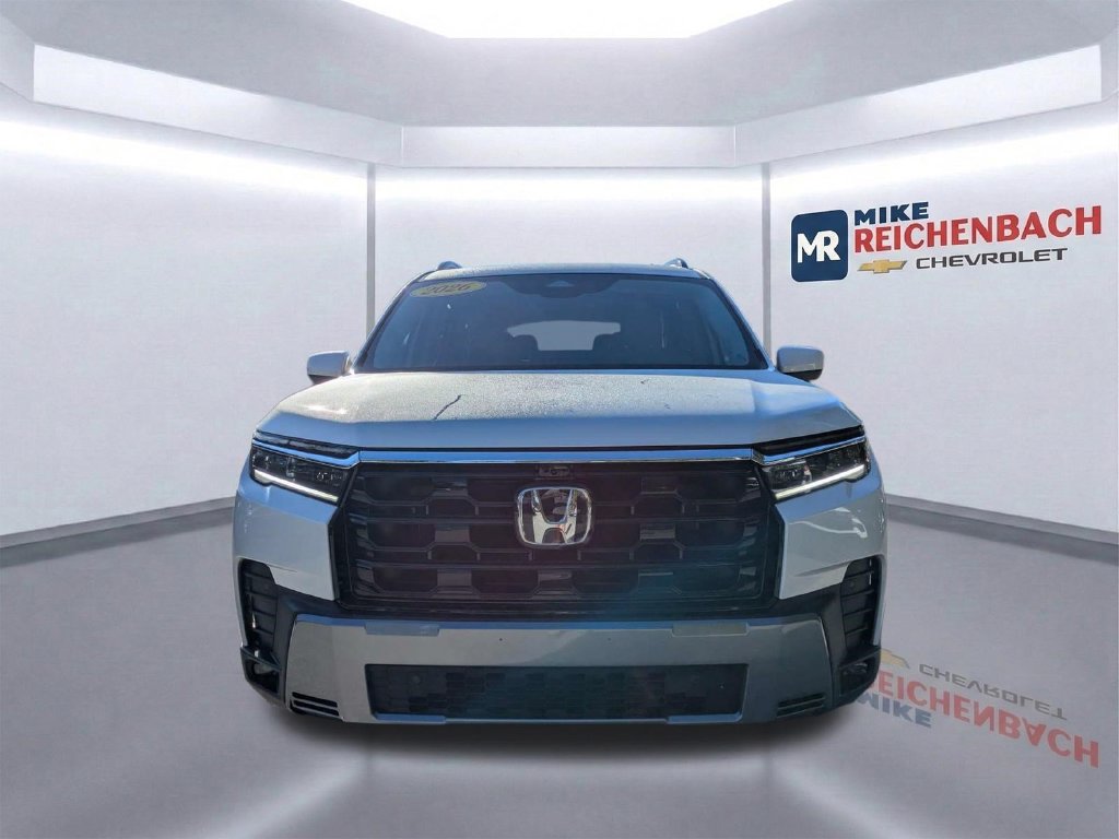 Used 2026 Honda Pilot Elite image 9