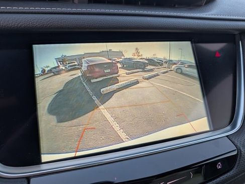 Used 2018 Cadillac XT5 Luxury w/ Driver Awareness Package image 13