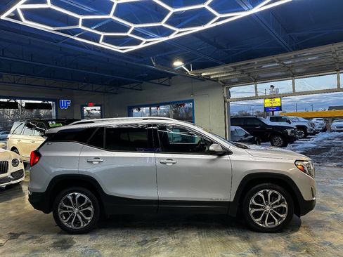 Used 2019 GMC Terrain SLT image 8