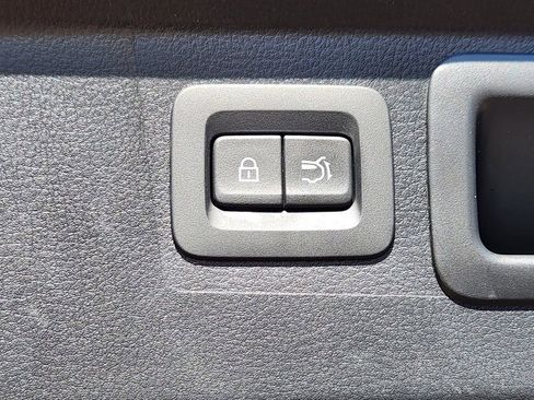 Used 2025 MAZDA CX-50 AWD 2.5 Hybrid w/ Premium Pkg image 23