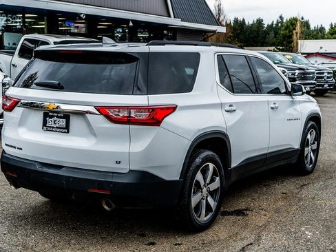 Used 2019 Chevrolet Traverse LT w/ LT Premium Package image 11