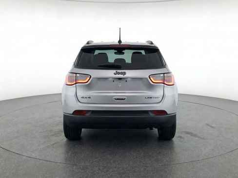 Used 2025 Jeep Compass Trailhawk AWD/4WD image 7