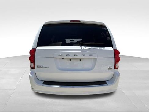 Used 2017 Dodge Grand Caravan GT FWD image 14