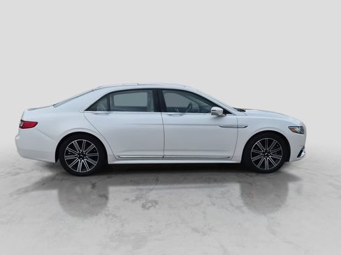 Used 2017 Lincoln Continental Reserve FWD image 9