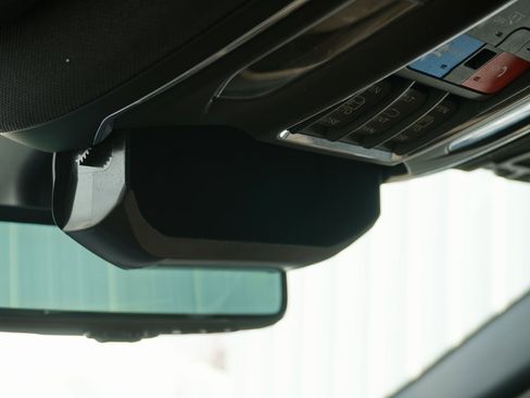 Used 2023 Jeep Grand Cherokee Limited w/ Luxury Tech Group II image 30