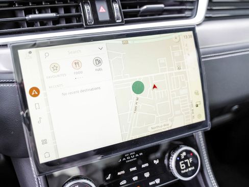 New 2025 Jaguar F-PACE R-Dynamic S image 27