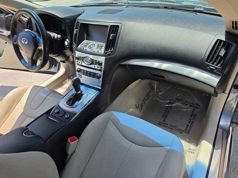 Used 2015 INFINITI Q60 AWD Coupe w/ Premium Package image 30