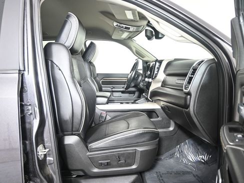 Used 2023 RAM 2500 Laramie AWD/4WD image 14
