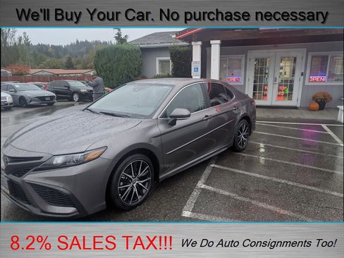 Used 2023 Toyota Camry SE image 1