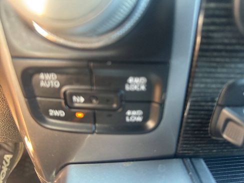 Used 2016 RAM 1500 Limited AWD/4WD image 25