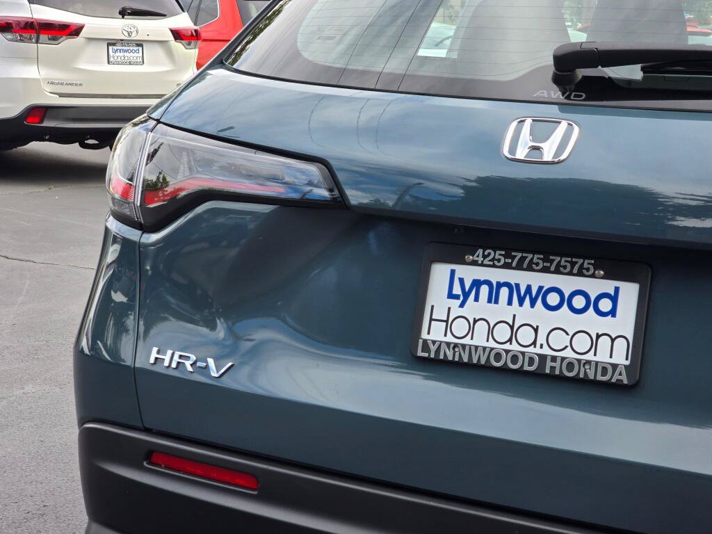 Certified 2024 Honda HR-V LX image 12