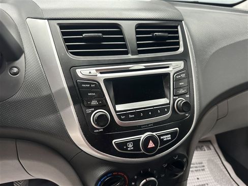 Used 2014 Hyundai Accent GS FWD image 22