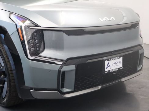 Certified 2024 Kia EV9 GT-Line AWD/4WD image 9