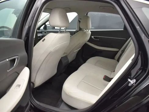 Used 2024 Hyundai Sonata SEL FWD image 15