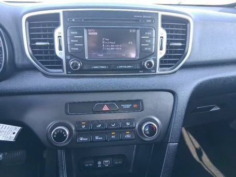 Used 2017 Kia Sportage LX AWD/4WD image 26