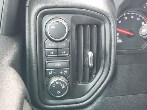 Used 2025 Chevrolet Silverado 1500 Custom Trail Boss w/ Dark Appearance Package image 24