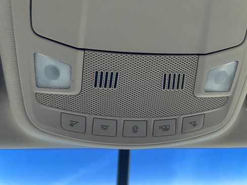 Used 2017 Lincoln MKZ Select image 29