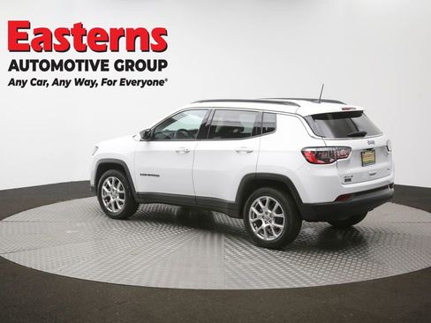 Used 2022 Jeep Compass Latitude AWD/4WD image 61