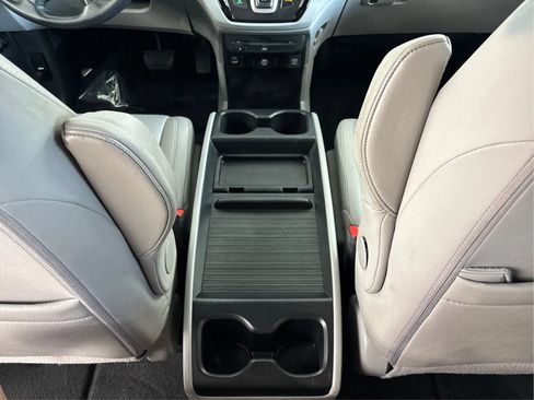Used 2023 Honda Odyssey Touring image 22