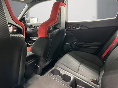 Used 2019 Honda Civic Type R image 15