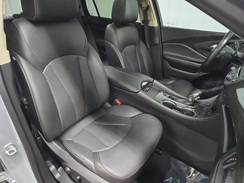 Used 2018 Buick Envision Essence AWD/4WD image 15