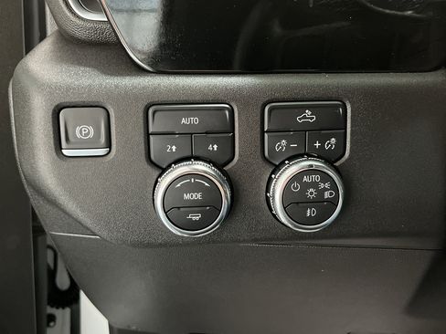Used 2023 GMC Sierra 1500 Elevation AWD/4WD image 27