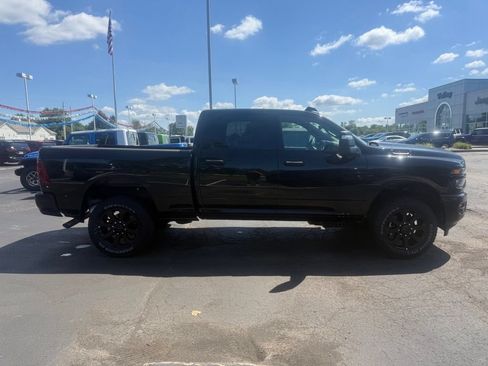 New 2026 RAM 2500 Big Horn AWD/4WD image 2