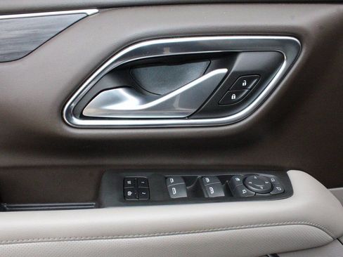 Used 2022 GMC Yukon SLT w/ SLT Premium Package AWD/4WD image 22