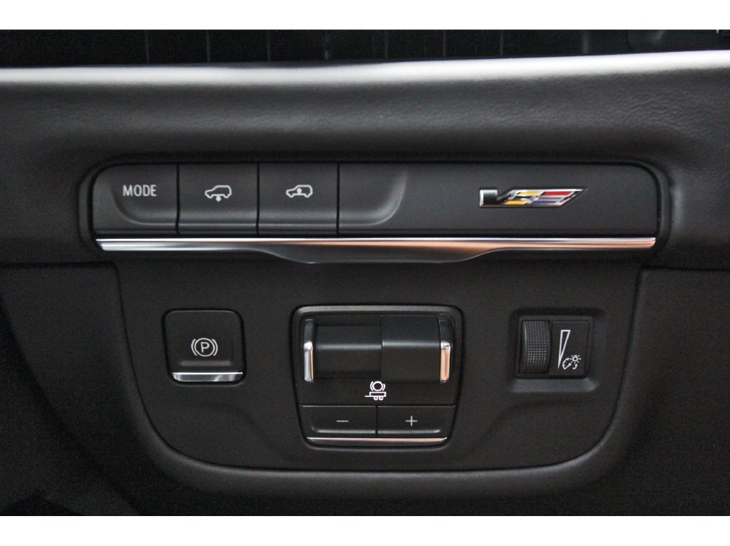 New 2026 Cadillac Escalade V w/ LPO, ONYX Package AWD/4WD image 15