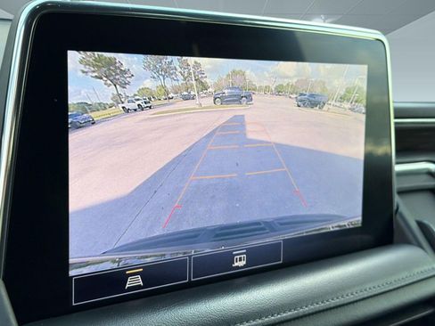 Used 2021 Chevrolet Tahoe Z71 image 25