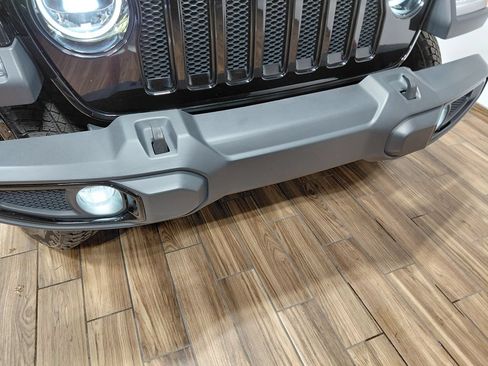 Used 2021 Jeep Wrangler Unlimited Sahara AWD/4WD image 31